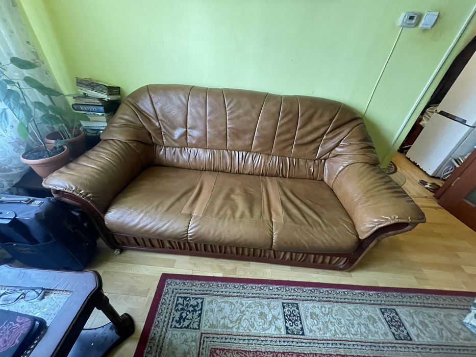 Canapea piele de vanzare