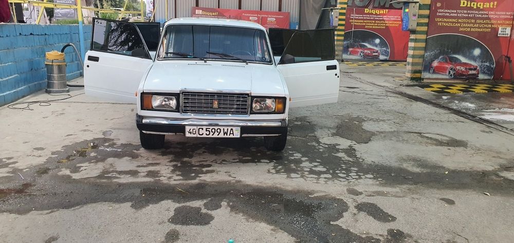 Vaz 21.07  yurib turgan moshina ishi yoq hichqanaqa