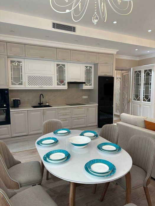 ЖК Акай Сити! Сдается шикарная 2-х комнатная квартира в центре города!