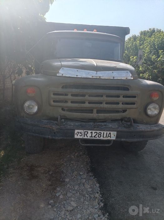 Zil sotiladi narxini kelishamiz