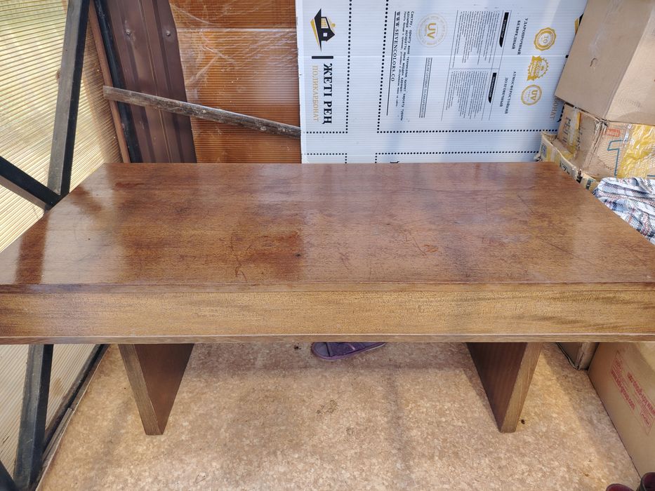 Продам журнальный стол