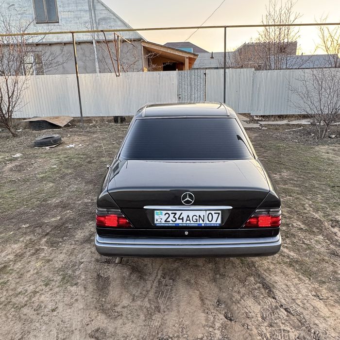 Продам Мерседес 124