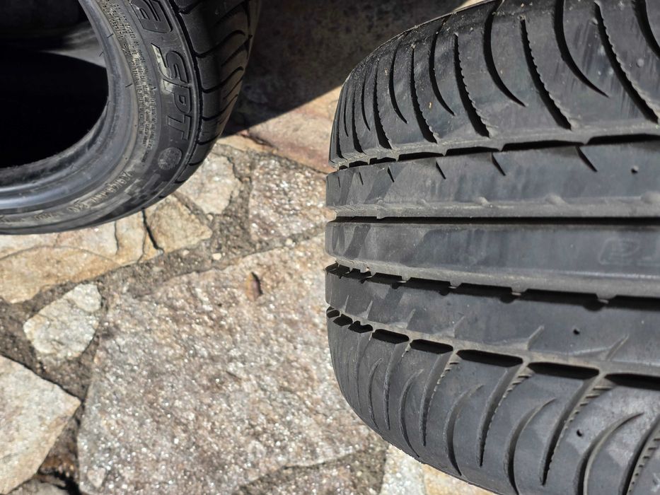 Kumho- 205/45/17 DOT22