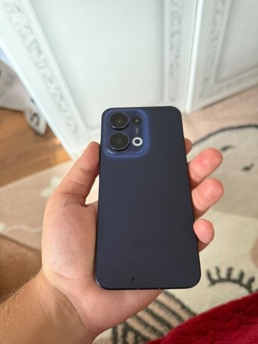 Vând sau schimb Oppo Reno 13
