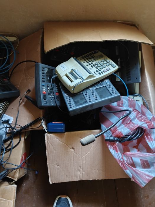 Лаптопи Acer, HP, захр. Кабели и др.