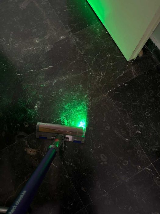 Вертикална прахосмукачка Dyson Gen5 Detect Absolute