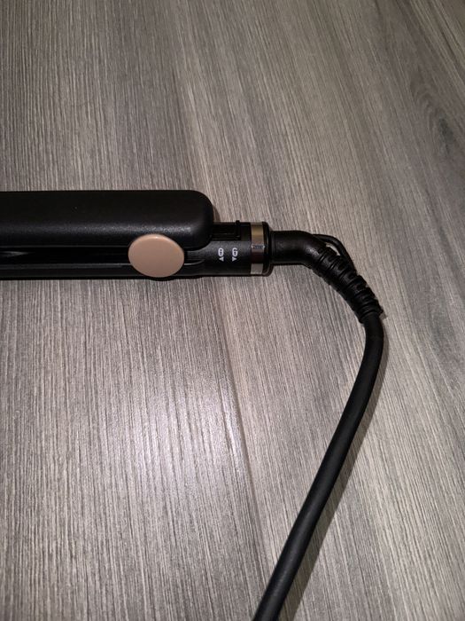 Placă de îndreptat părul