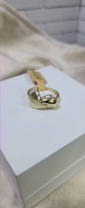 Кольцо золотое за грамм 44000