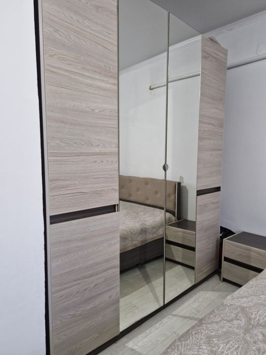 Продам спальный гарнитур