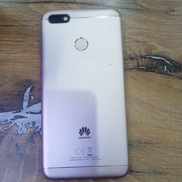Продам Huawei P9 lite