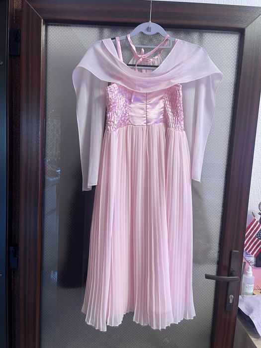 Rochie de gala roz pudrat cu detalii argintii - pentru 9-10 ani