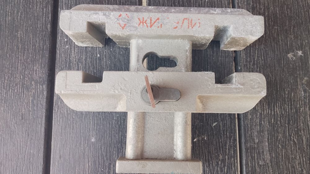 Оригинална заключалка за педали за лада и жигули