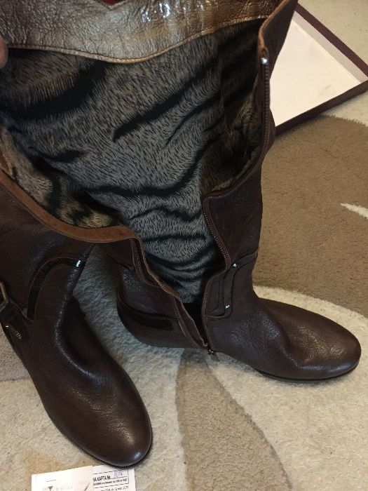 Дамски ботуши - чисто нови-39номер