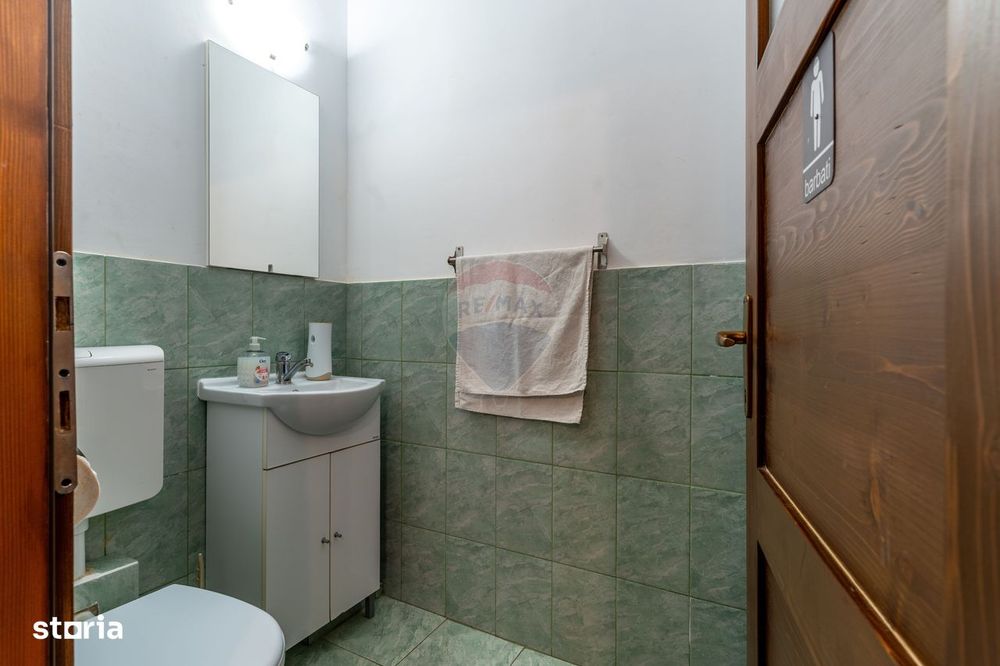 COM 0Cabana cu 7 camere de vânzare, 387 mp utili, 1300 mp teren!