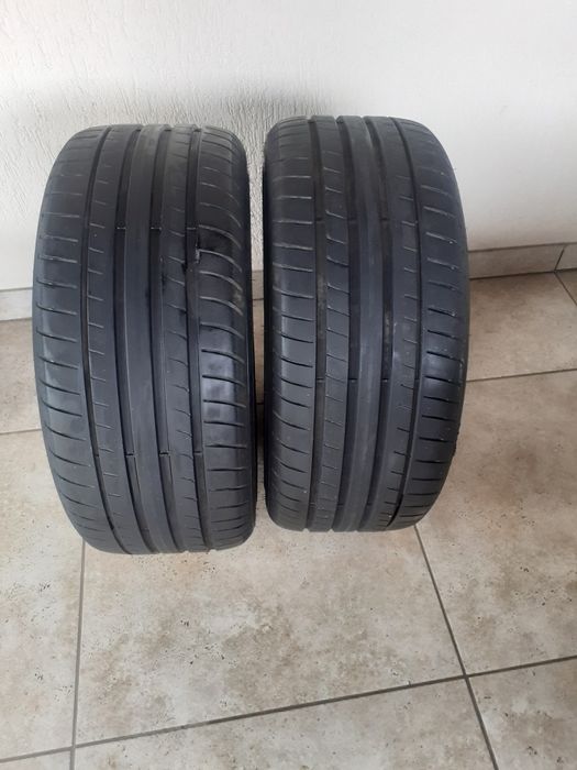 Vind două anvelope vara 245 40 r18