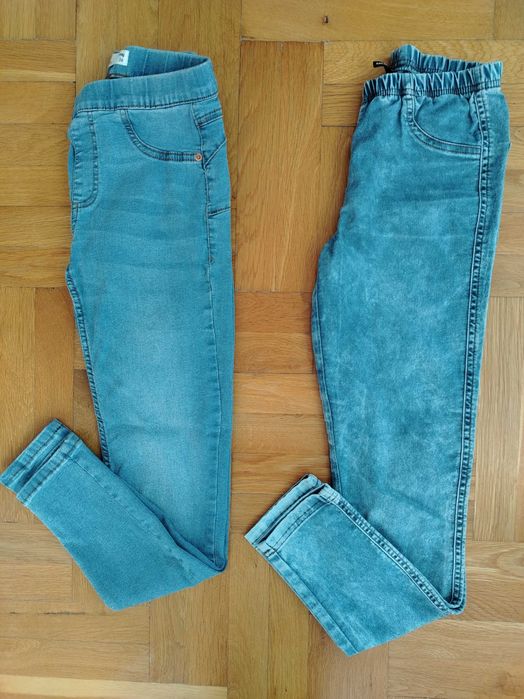 Лот дамски дънки и пончо