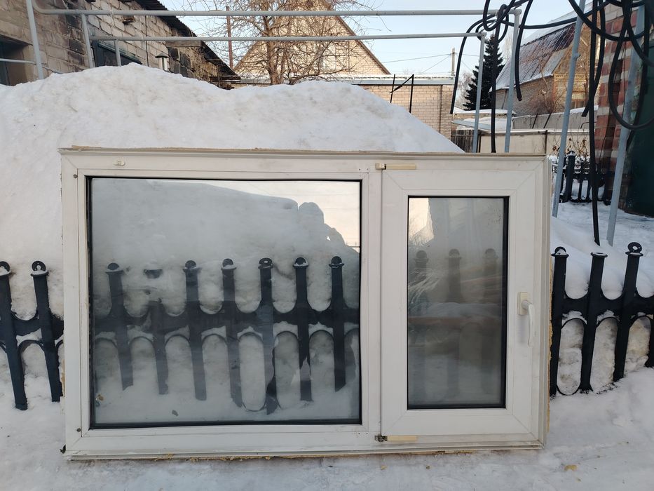 Продам пластиковое окно