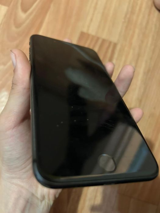 IPhone 8 plus……..