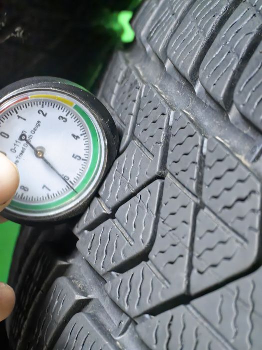 225/50R18 Pirelli run flat steluță