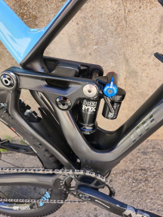 Mondraker Foxy R 29 цола Карбонов Full Fox 2023г. 1х12 Sram. ЕНДУРО ВЕЛОСИПЕД 4-БУТАЛНИ СПИРАЧКИ Sram