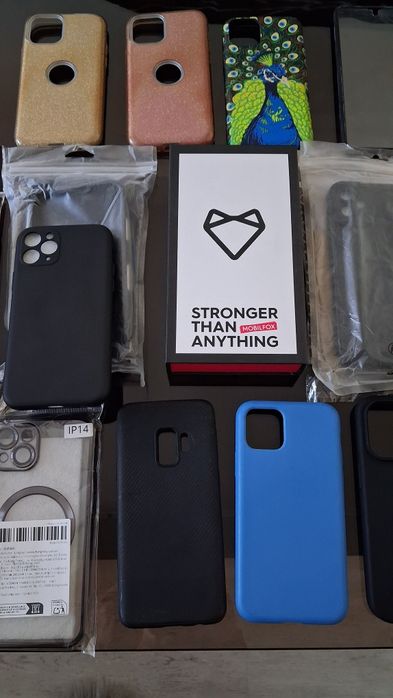 Huse Iphone si Samsung