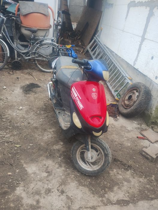 Scuter 4 timpi 80 ccm.