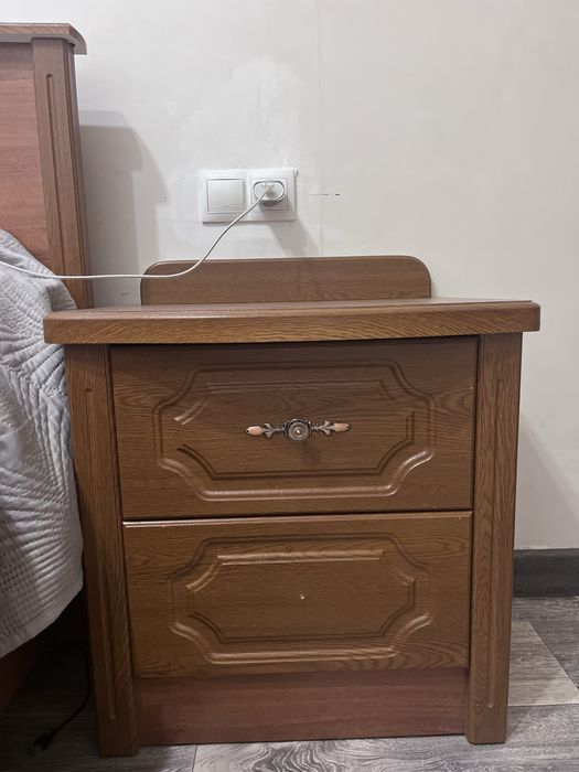 Продам 2 тубмочки