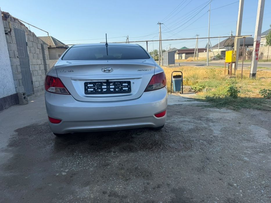 Hyundai акцент 2014