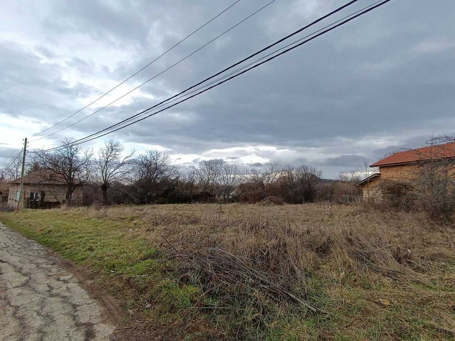 Парцел в регулация в с. Ново Село