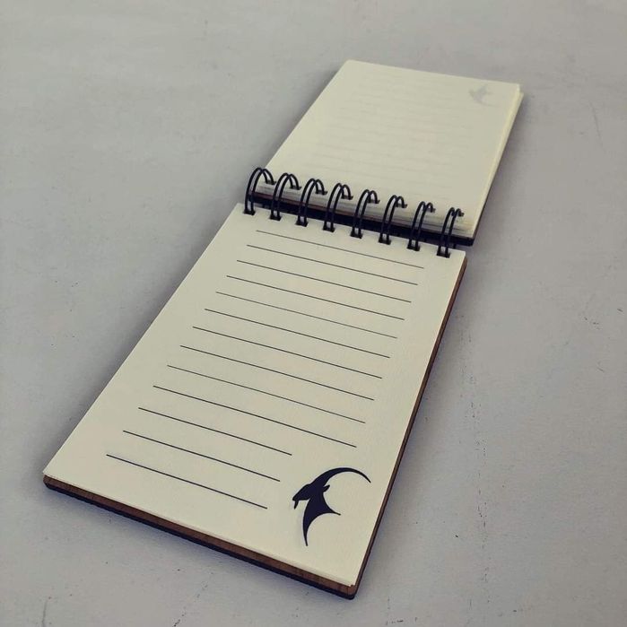 Персонализиран тефтер с дървени корици Лазерно Гравиран