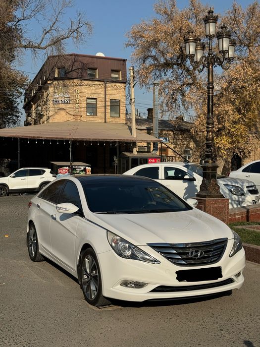 Hyundai Sonata YF