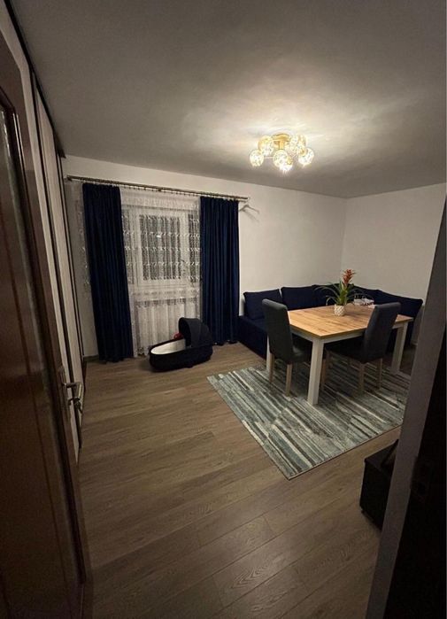 Vand apartament cu 2 camere