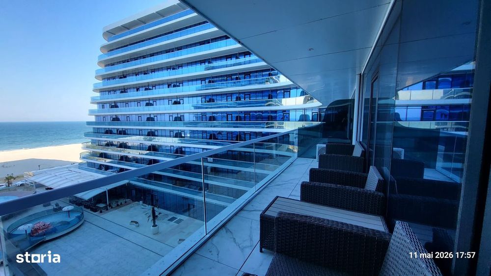 Apartament 2 camere White Titanic frontal la mare