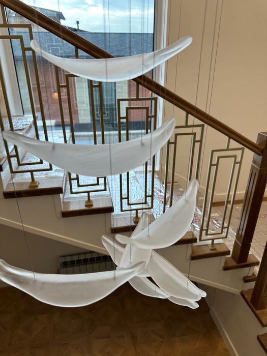 Профессиональная установка люстр