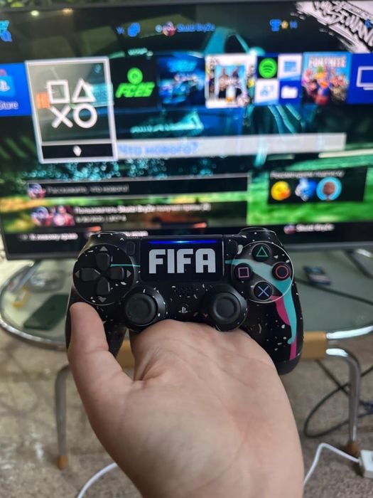 Пс4 про в харошом состояние