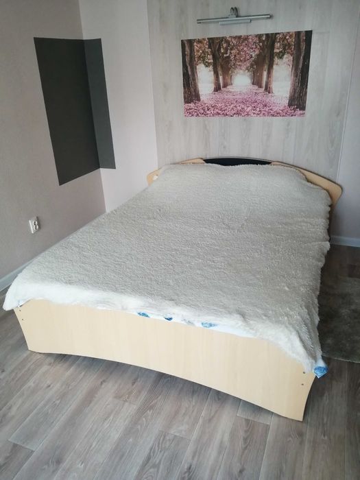 Продам плед-дивандек (для дивана), покрывало, одеяло, тюль, всё б/у