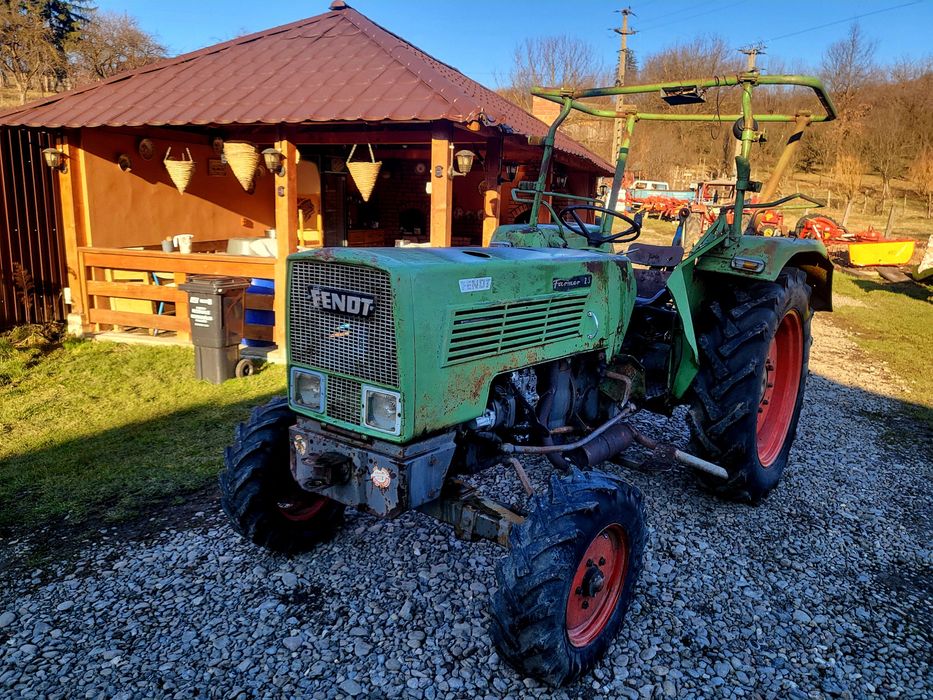 Traktor Fendt Farmer 2S