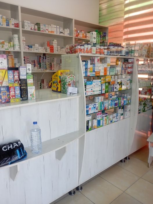 Doʻkon uchun stelaj polka vitirinalar