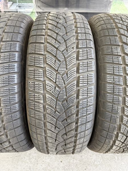 235/60/18 GOODYEAR 4бр