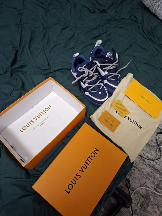 Adidasi  louis vuitton