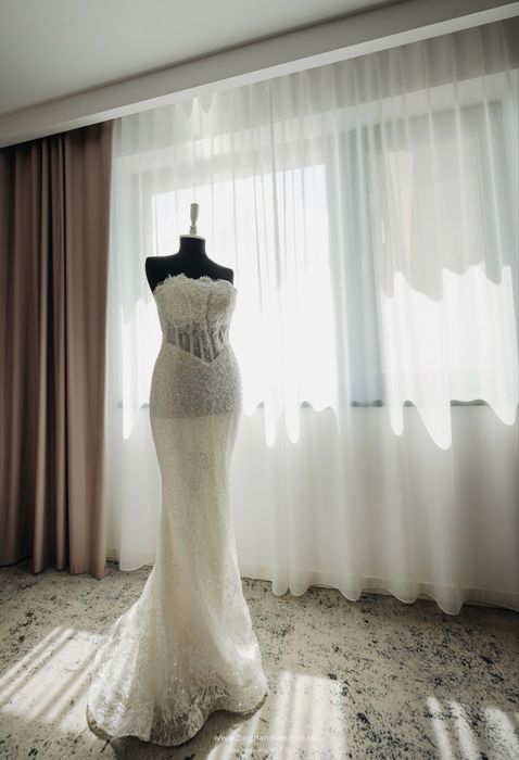 Vand rochie de mireasa