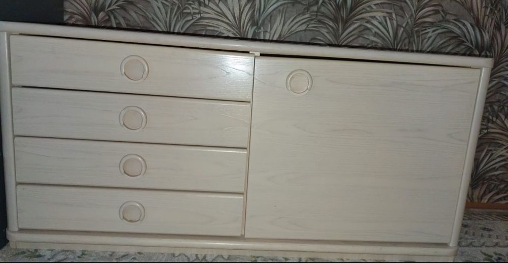 Срочно продам камод и тумбу