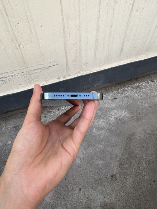 Iphone 12 pro blue