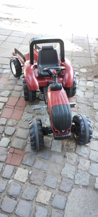 Трактор с ремарке