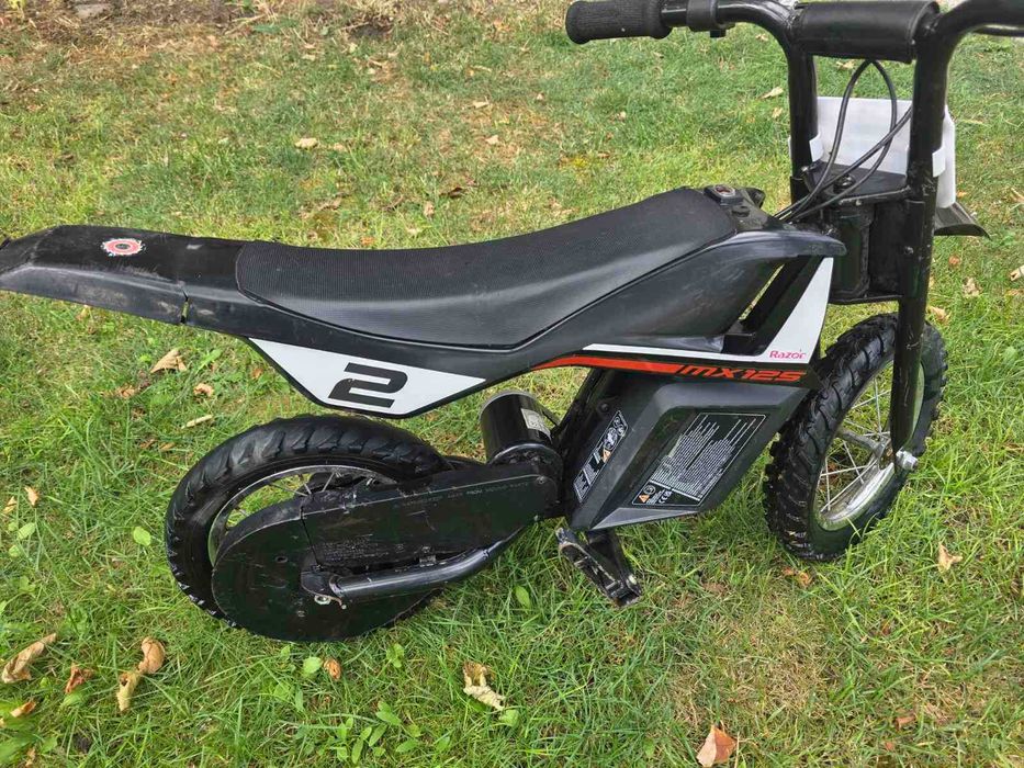 Електрически мотоциклет Razor MX125 Dirt