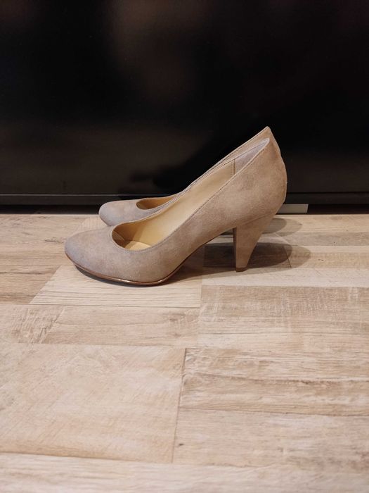 Официални дамски обувки