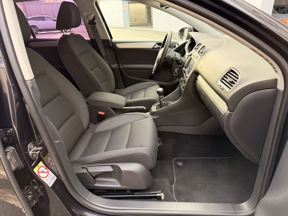 Volkswagen GOlf 6 2.0 diesel 140cp/Scaune incazlite/Senzori parcare