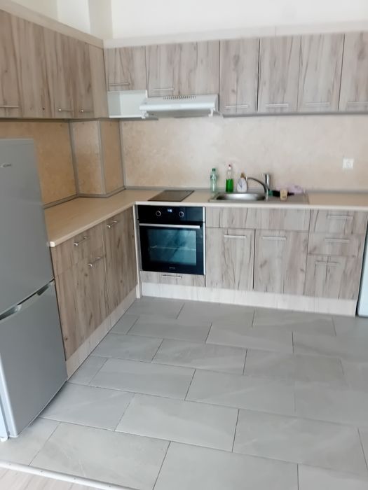 Дава се под наем Двустаен апартамент в Асеновград - 76 кв.м за 382.5 € - Снимка #4