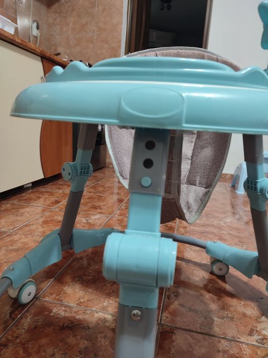 Rotobil albastru cu melodii