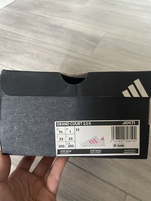 Кроссовки Adidas оригинал 33 размер